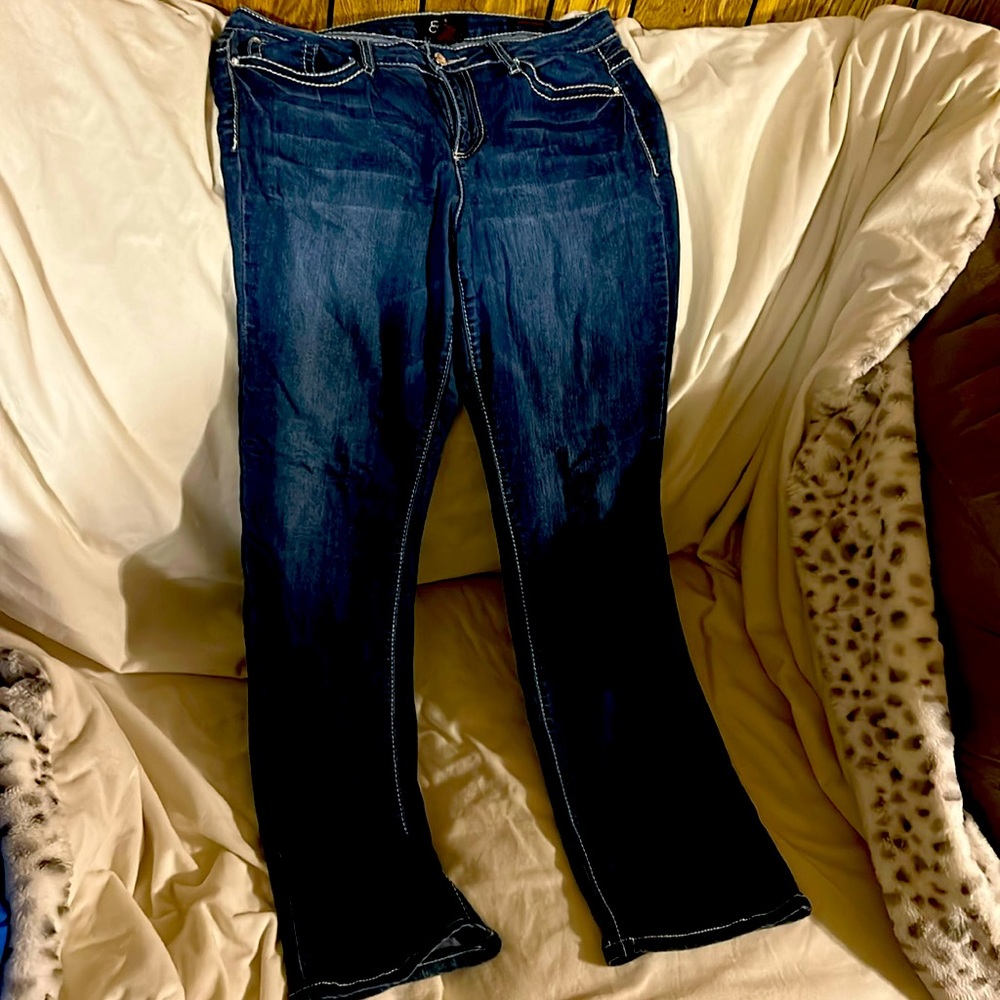Earl jeans size 12 looks more like a 14 good condition smbf home